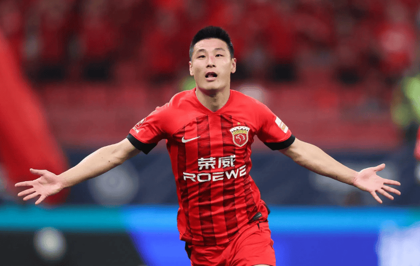 意甲出现一条大鱼！4大豪门开始抢人，年仅26岁4000万欧底价